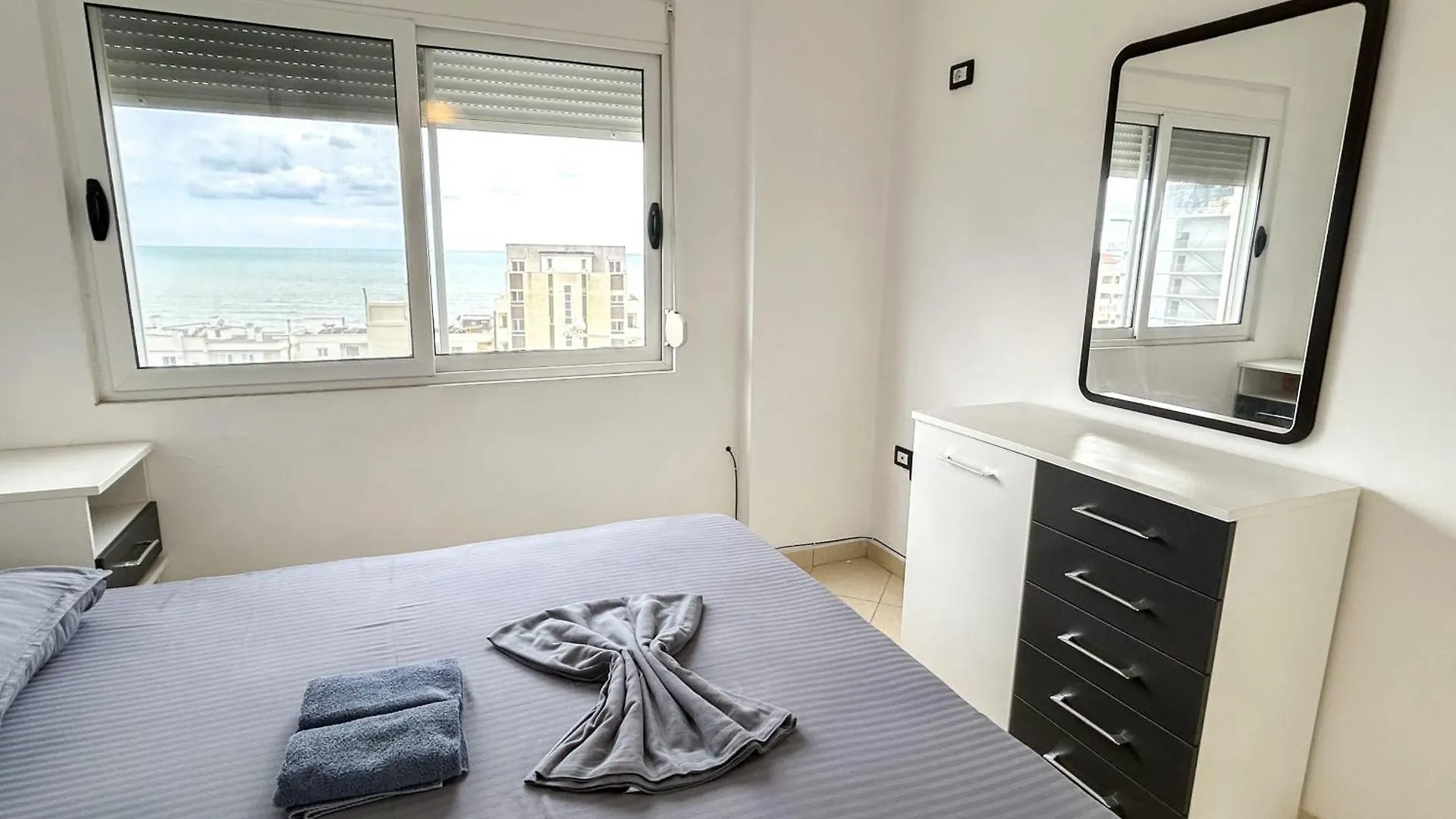 Sea View Apartment 1342 Durres