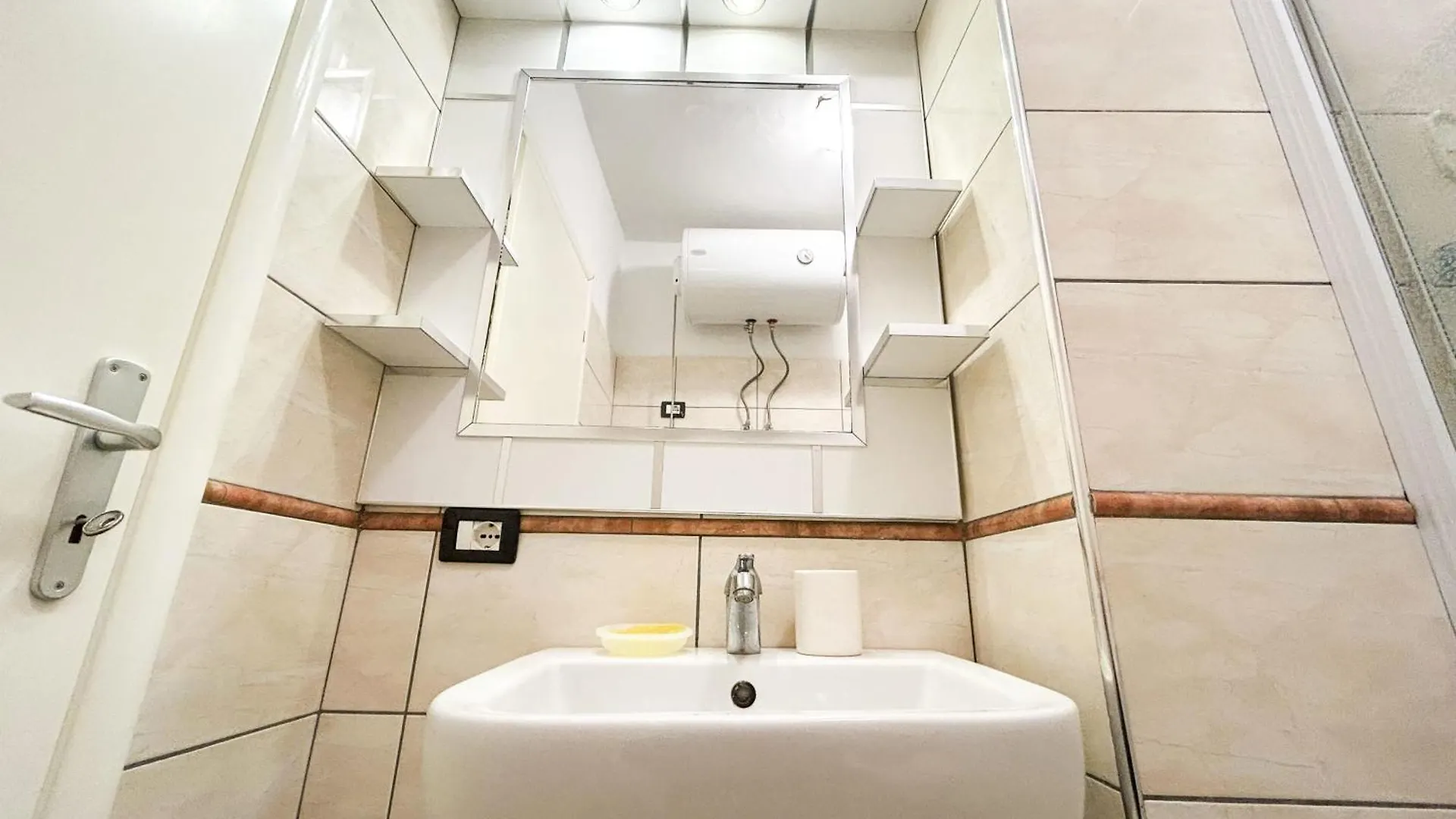 Sea View Apartment 1342 Durres Albania